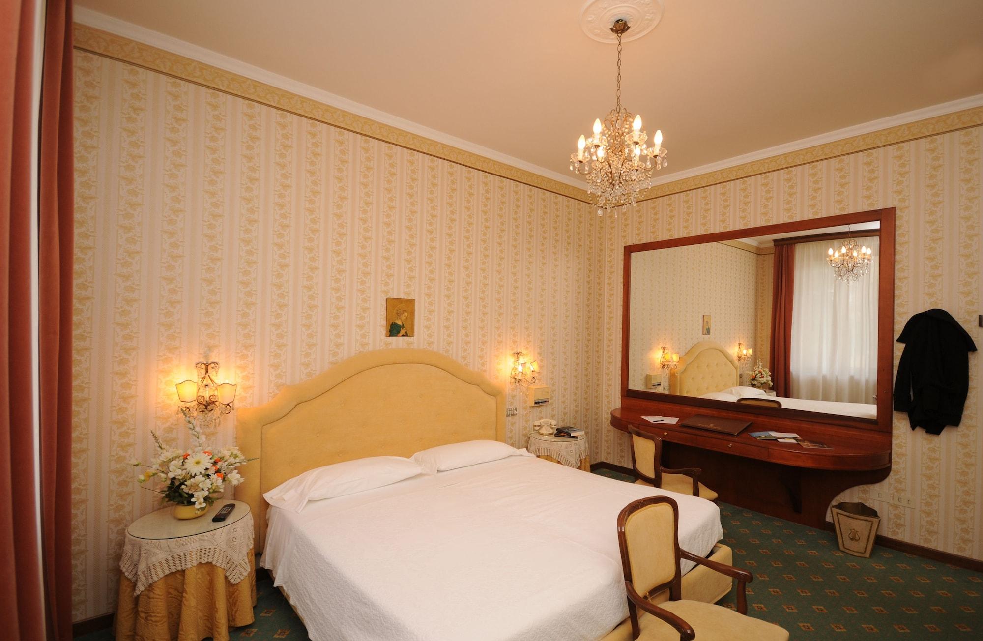 Grand Hotel Excelsior Chianciano Terme Exterior foto