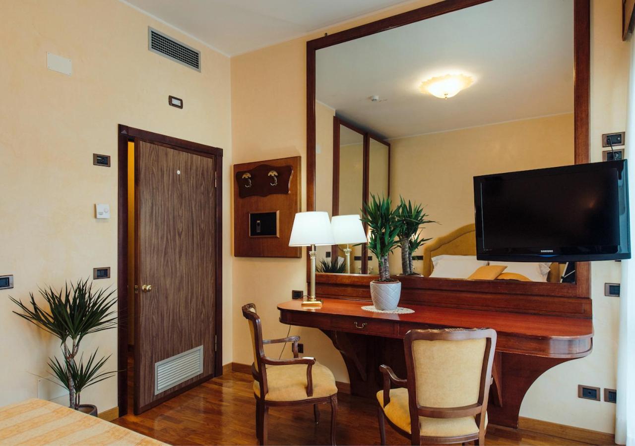 Grand Hotel Excelsior Chianciano Terme Exterior foto